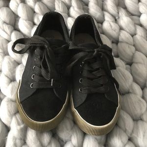 Boys black canvas lace-up sneakers